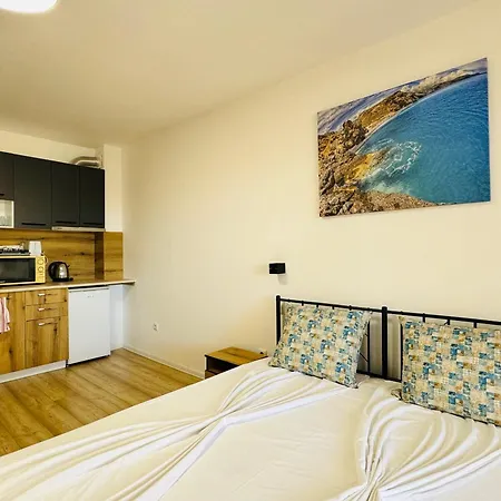 Royal Palm 84 Sveti Vlas